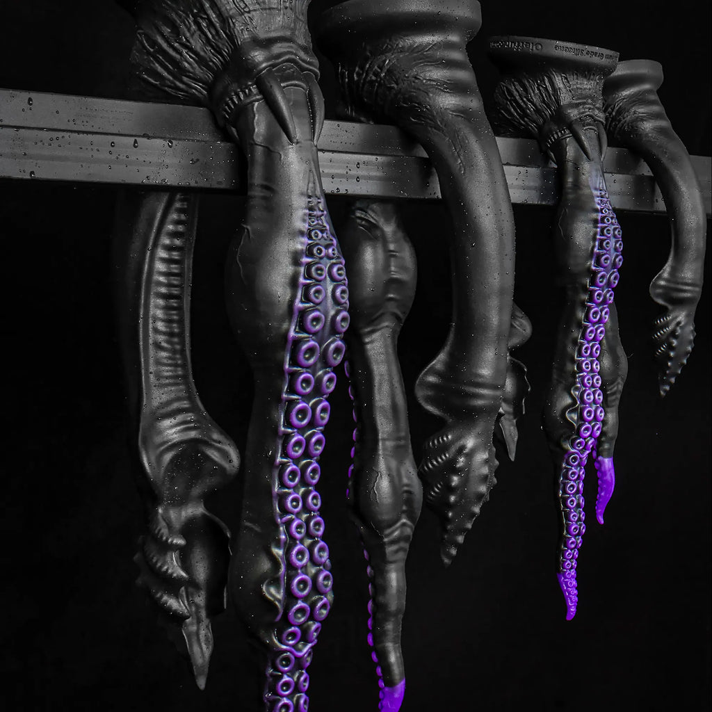 Oieffur Twin Fantasy double-ended dildo with alien tentacle design, featuring detailed sculpting and vibrant colors for adult pleasure.